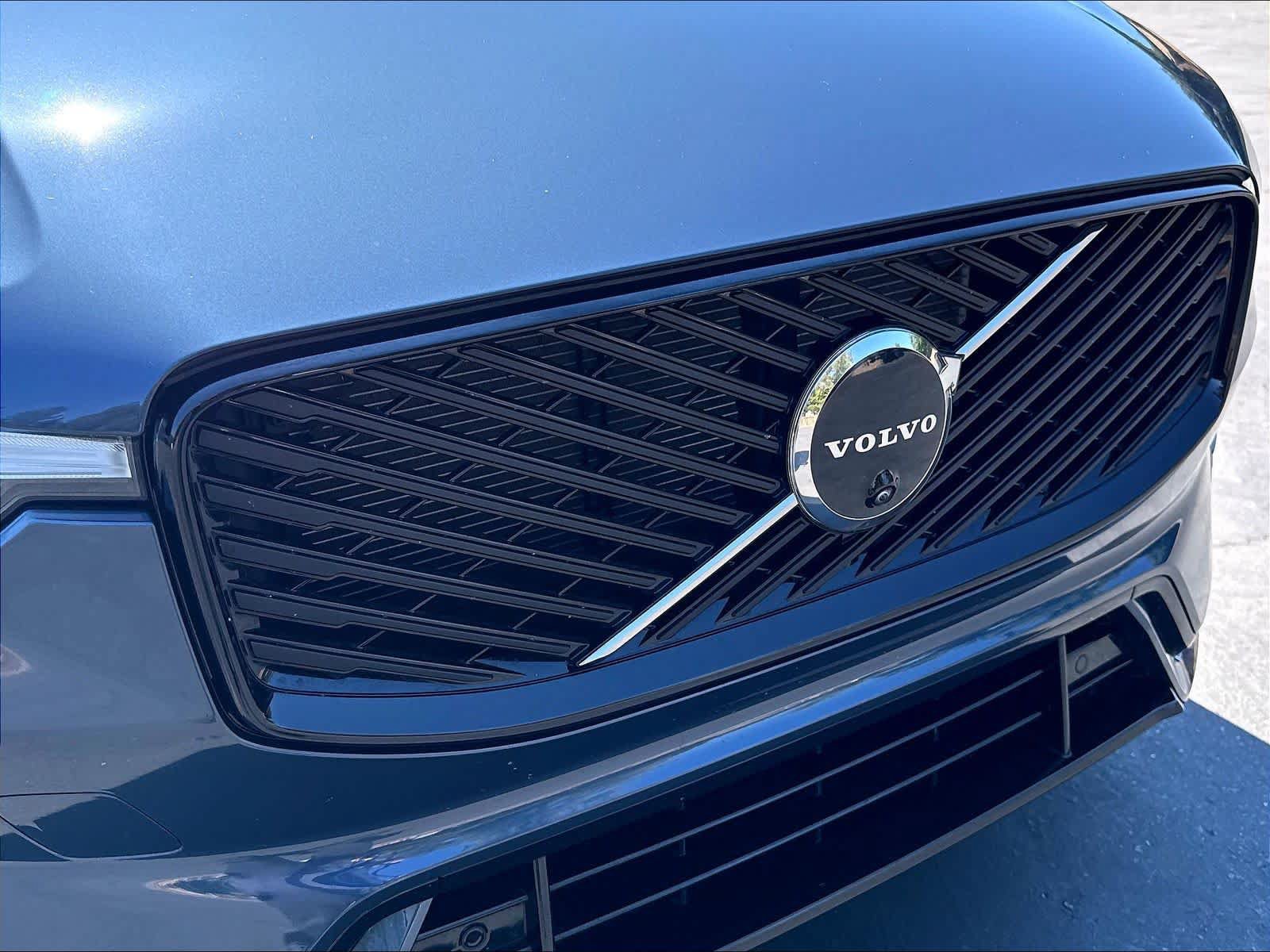 Used 2026 Volvo XC60 T8 Plus w/ Protection Package Premier AWD/4WD image 33