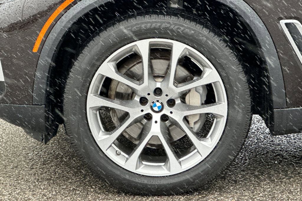Used 2022 BMW X5 sDrive40i w/ Climate Comfort Package image 27