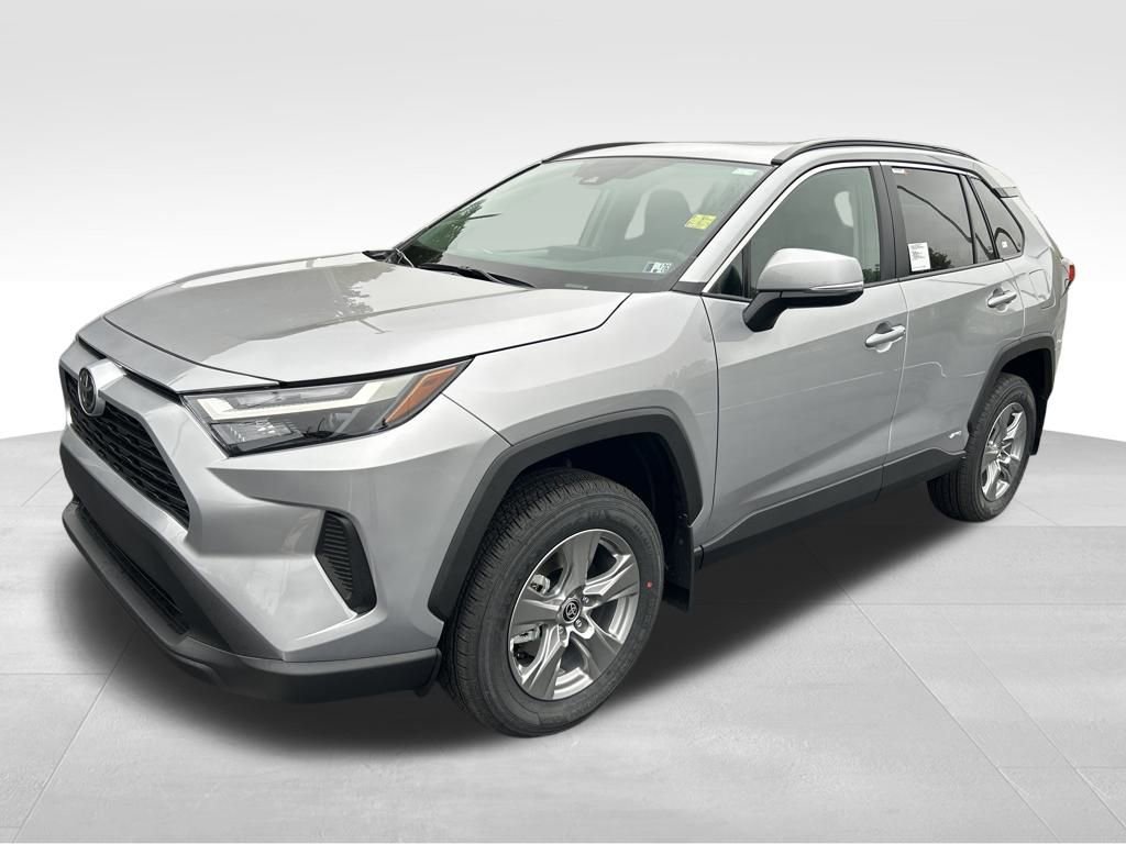 New 2025 Toyota RAV4 XLE 360° Tour