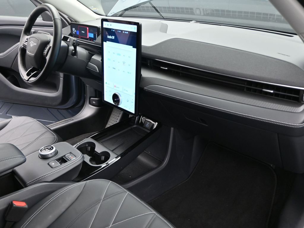 Used 2024 Ford Mustang Mach-E Select image 24