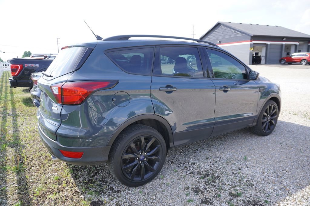 Used 2019 Ford Escape SE FWD image 6