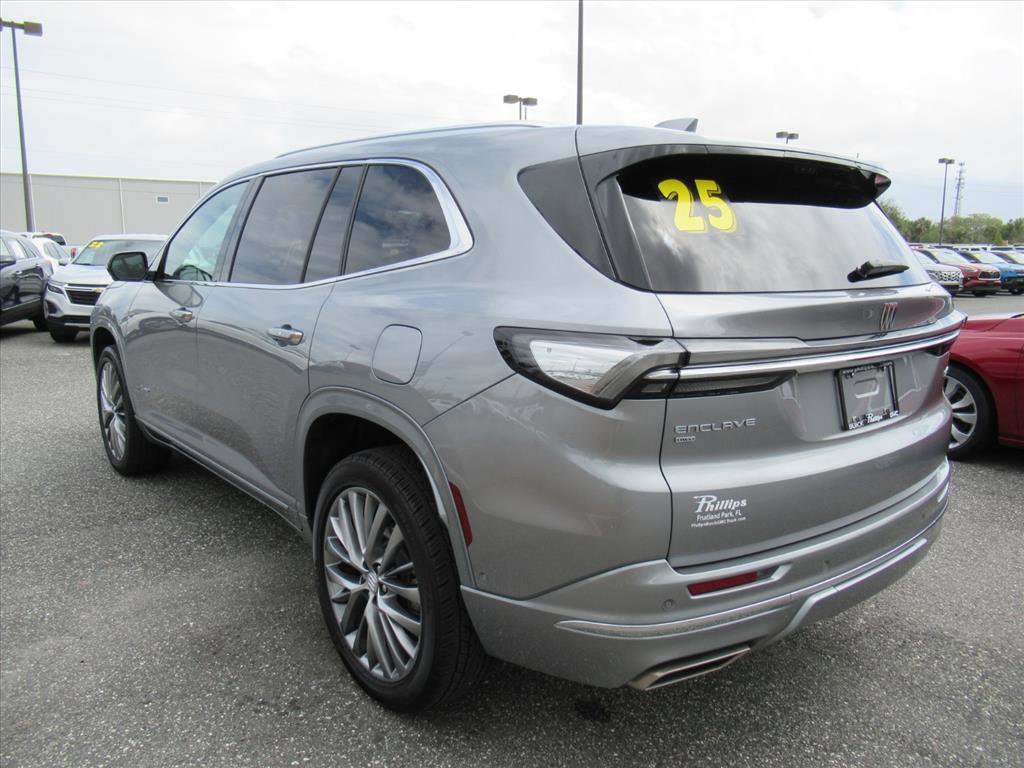Used 2025 Buick Enclave Avenir w/ Super Cruise Package AWD/4WD image 5