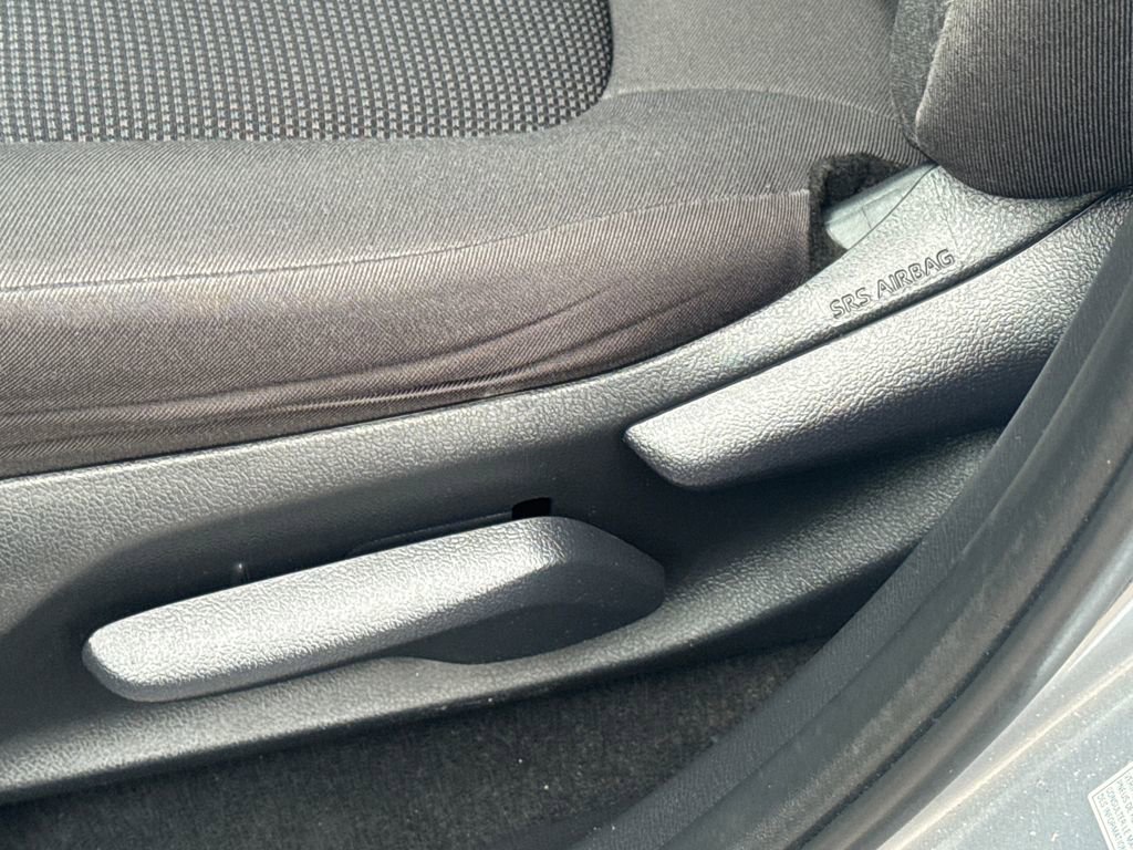 Used 2019 Toyota RAV4 LE w/ All Weather Liner Package image 48