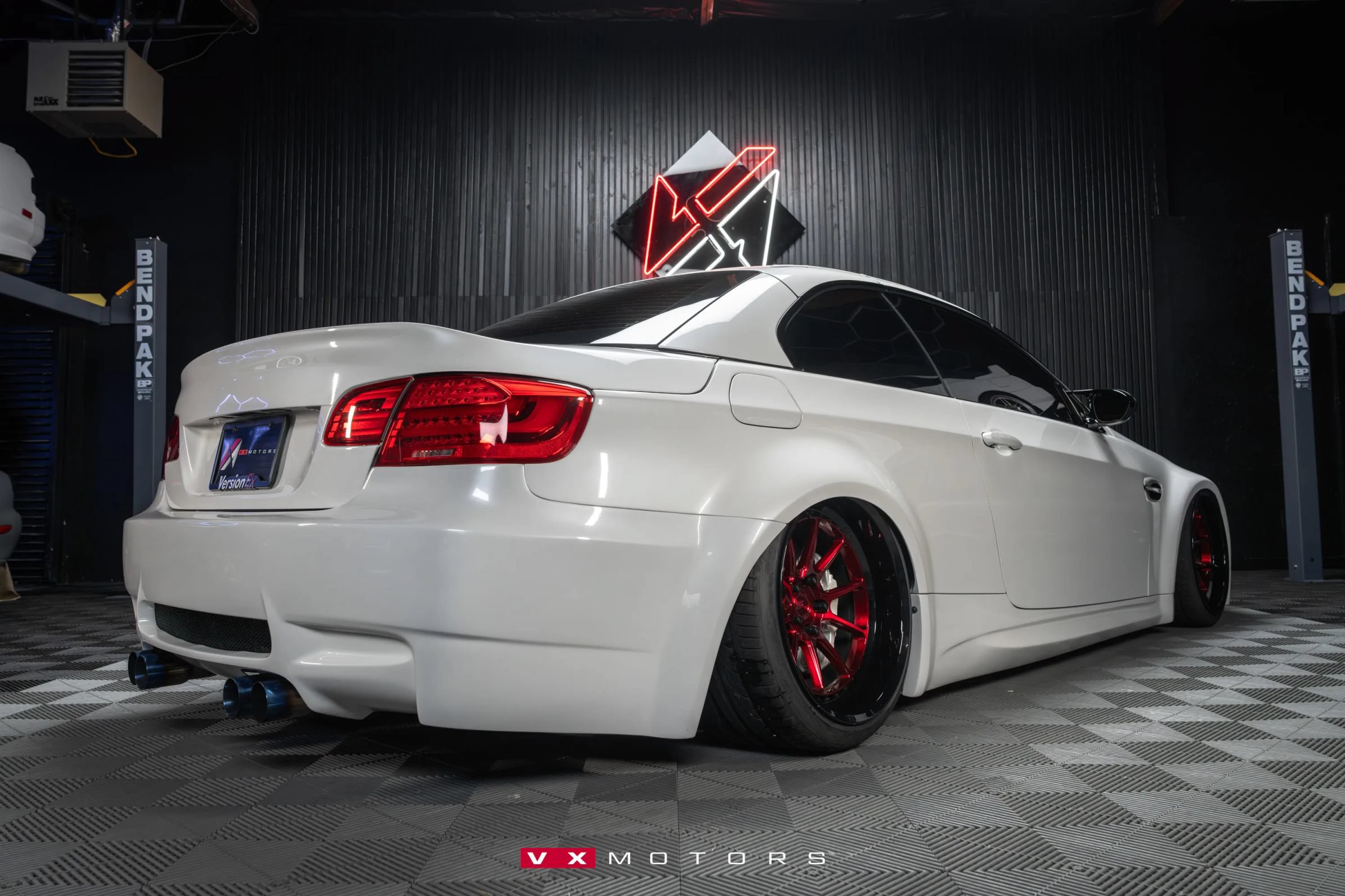 Used 2009 BMW 335i Convertible RWD image 2
