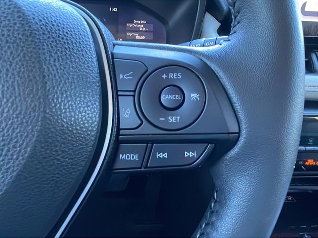 Used 2023 Toyota RAV4 Limited image 25