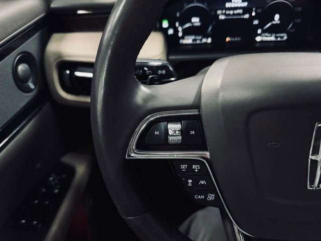 Used 2022 Lincoln Nautilus Reserve w/ Equipment Group 201A image 28