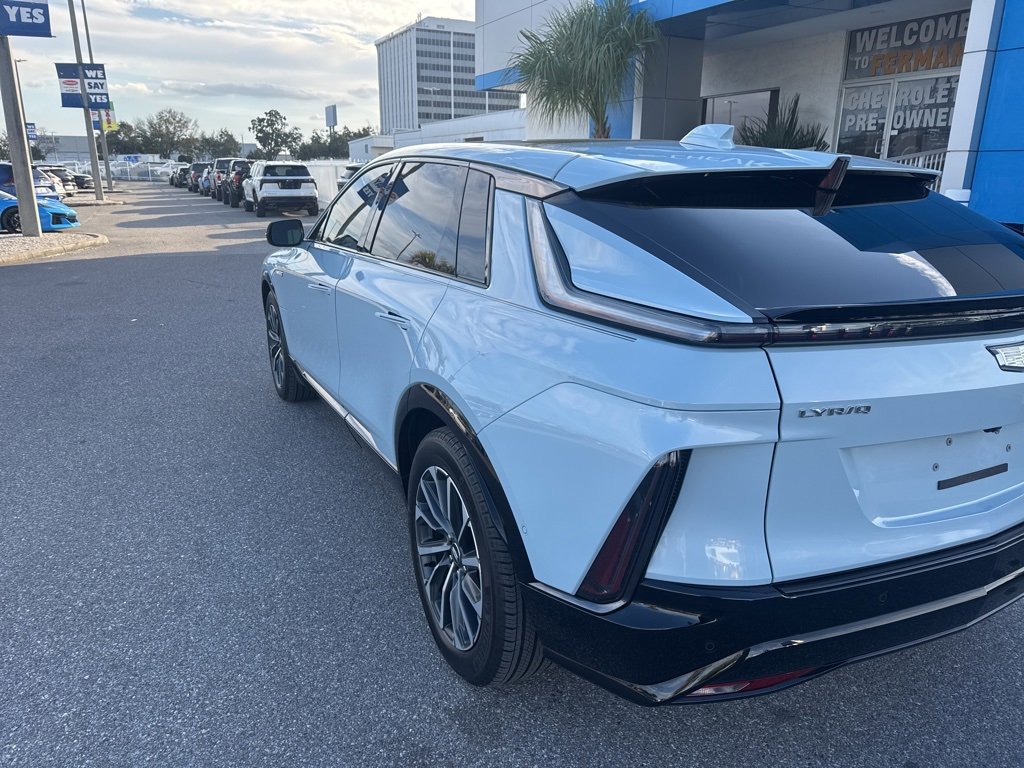 Used 2024 Cadillac Lyriq Sport image 7