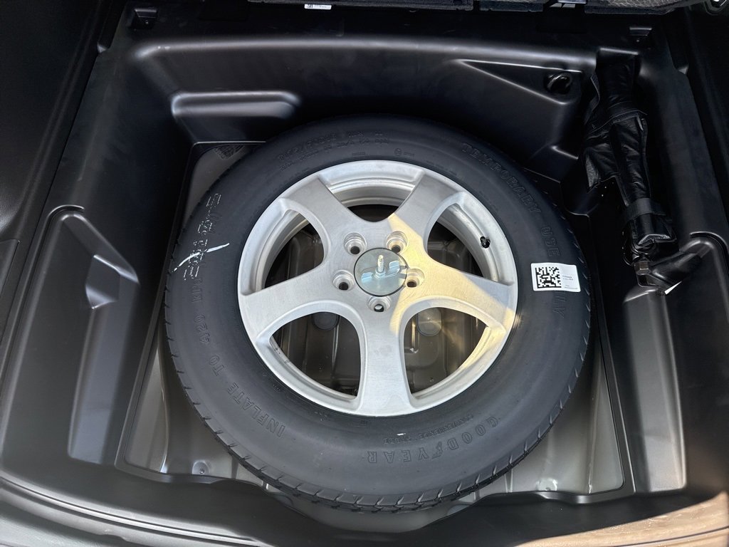 New 2025 Jeep Grand Cherokee Altitude image 14