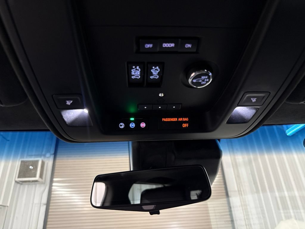 Used 2019 Cadillac Escalade ESV Platinum RWD image 38