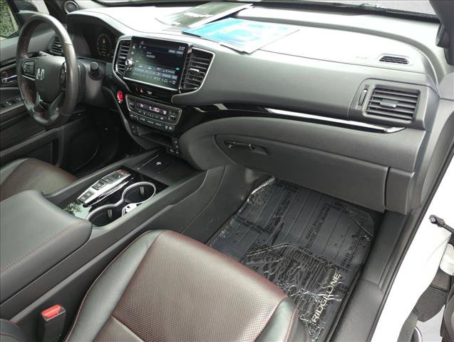 Certified 2025 Honda Ridgeline Black Edition image 23