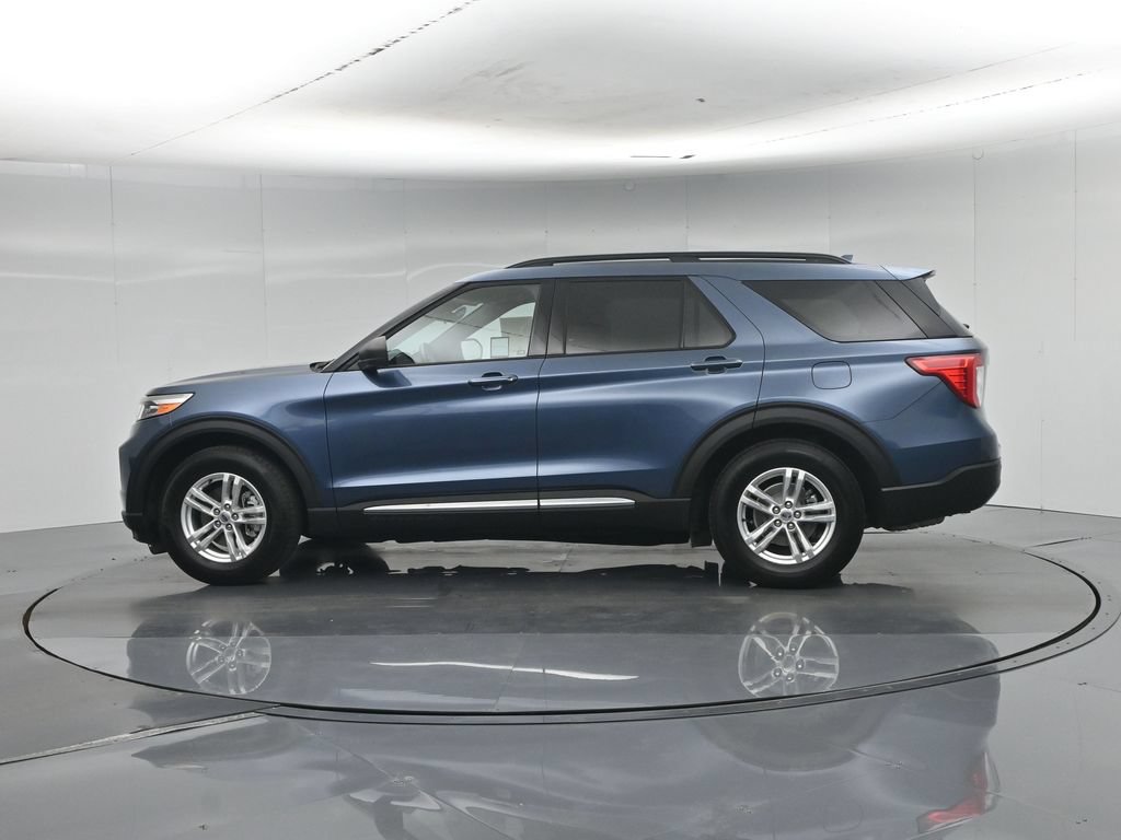 Certified 2020 Ford Explorer XLT w/ Equipment Group 202A RWD image 34