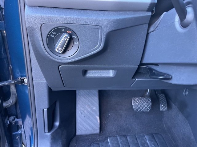 Used 2020 Volkswagen Atlas Cross Sport SEL image 31