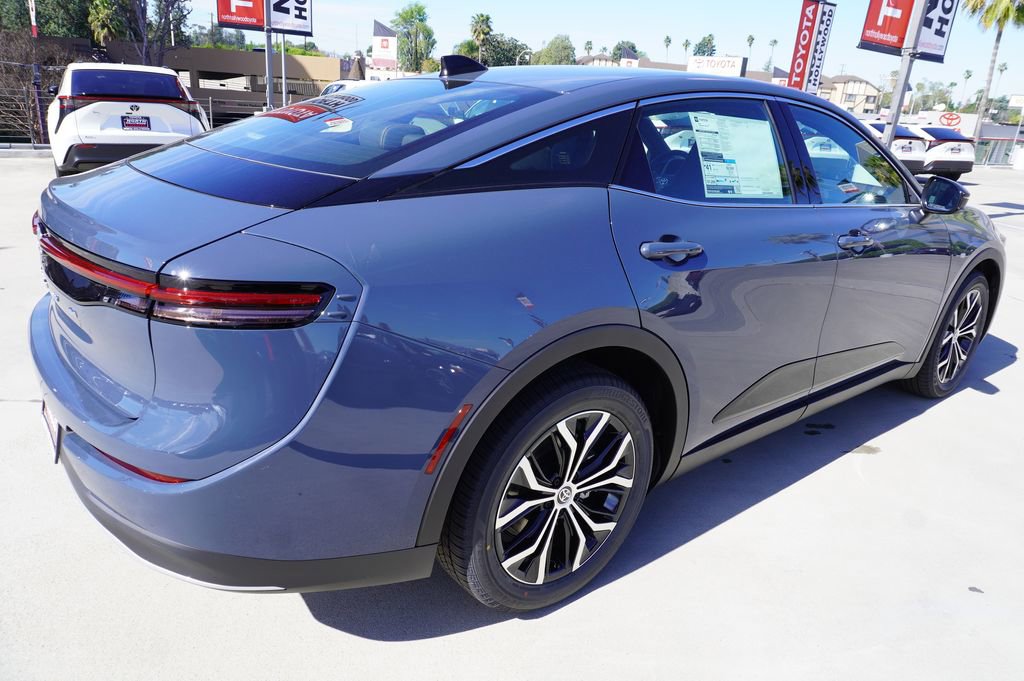 New 2026 Toyota Crown XLE image 4