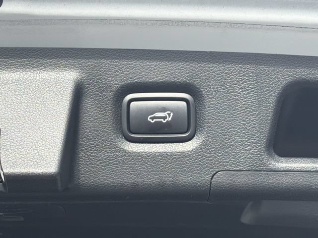 Used 2019 Hyundai Santa Fe FWD image 19