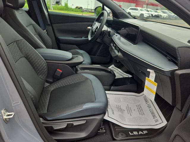 New 2026 Nissan Leaf Platinum+ w/ Illuminated Package FWD image 24