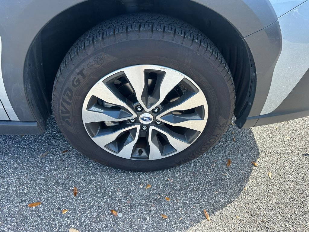 Used 2023 Subaru Outback Limited XT image 4