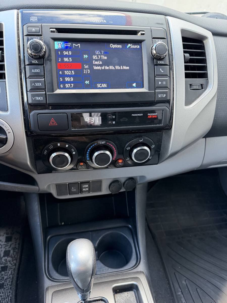 Used 2013 Toyota Tacoma 4x4 Double Cab w/ TRD Off-Road Pkg image 24