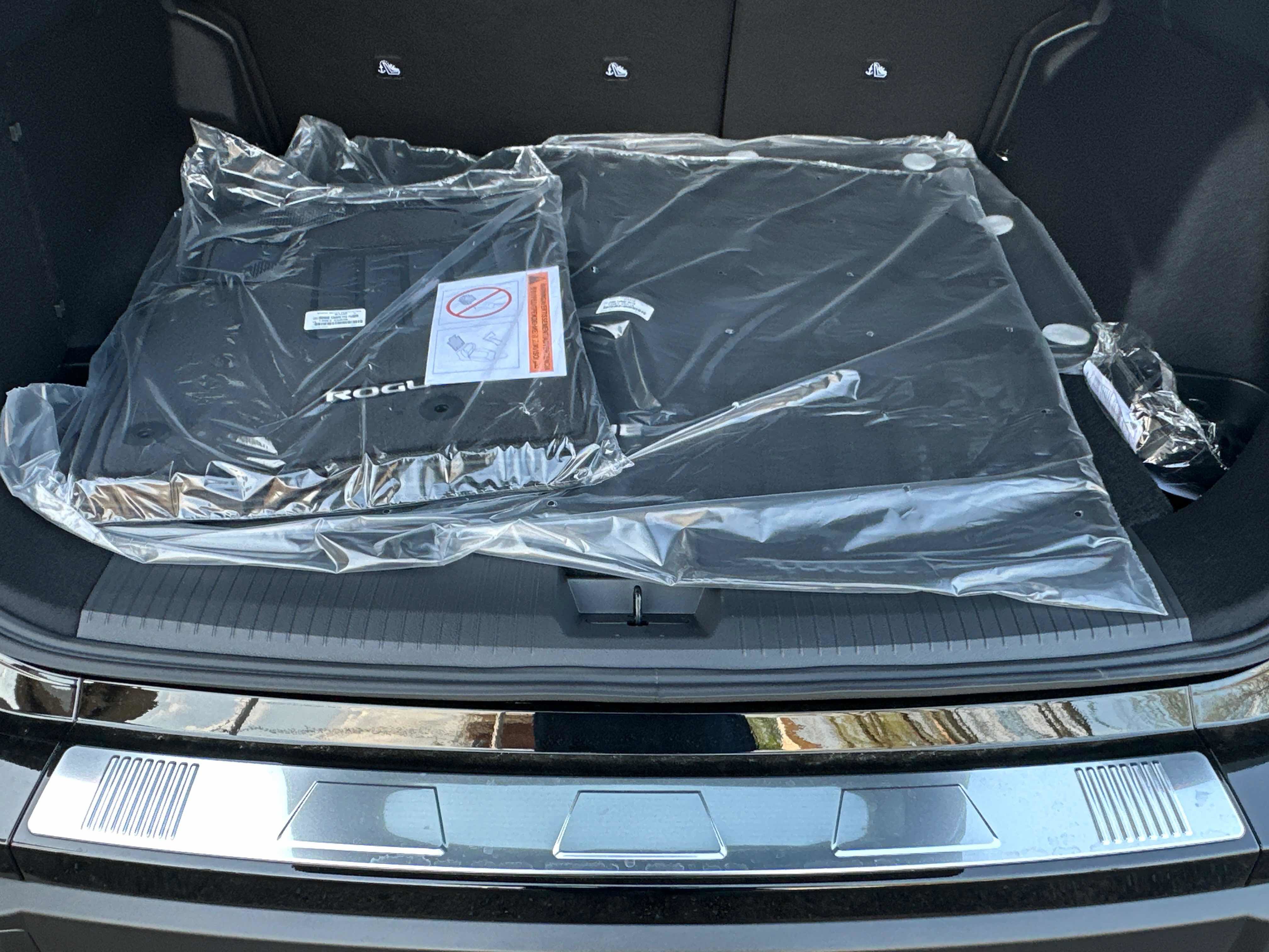 New 2026 Nissan Rogue SV w/ Cold Weather Package AWD/4WD image 15