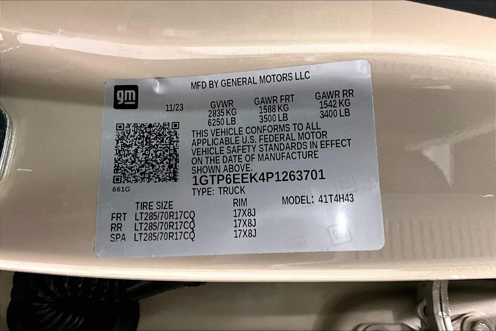 Used 2023 GMC Canyon AT4X image 41