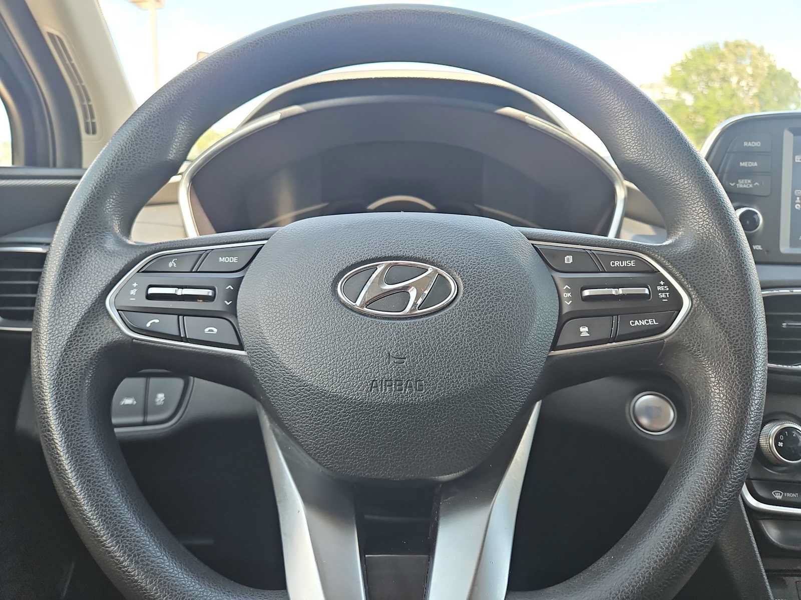 Used 2019 Hyundai Santa Fe SEL FWD image 23