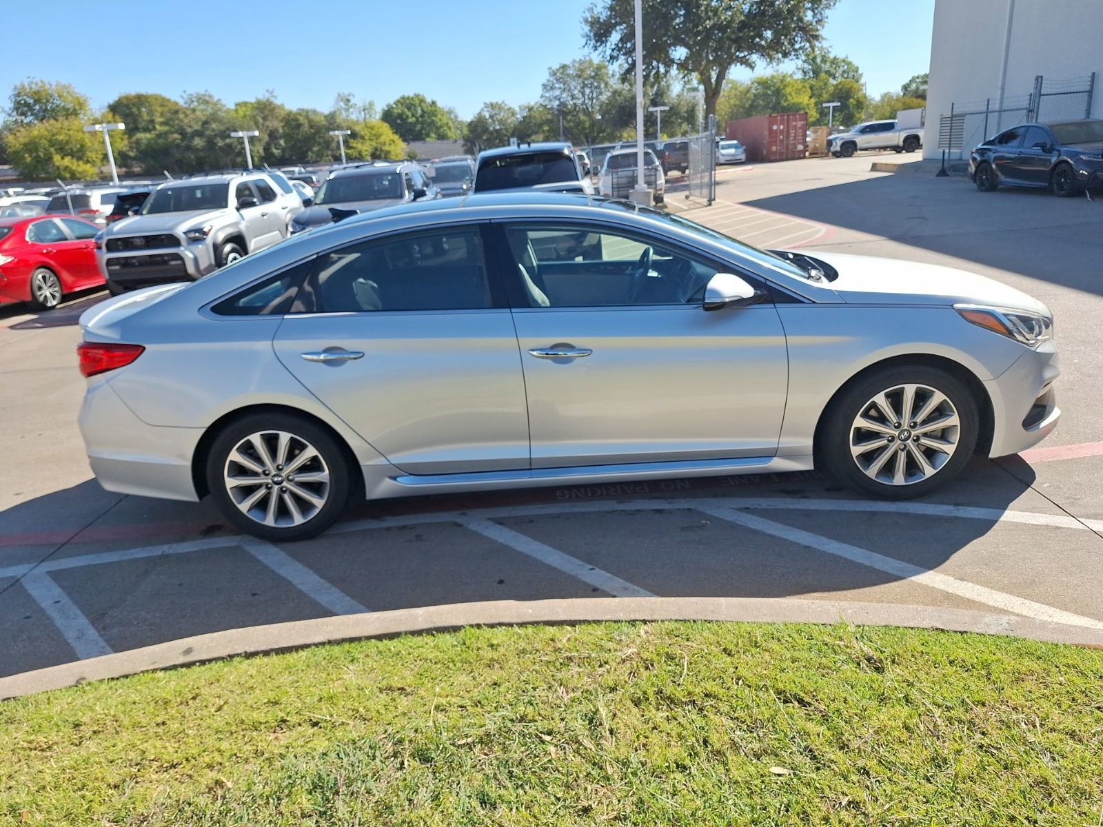 Used 2016 Hyundai Sonata Limited w/ Option Group 05 image 7