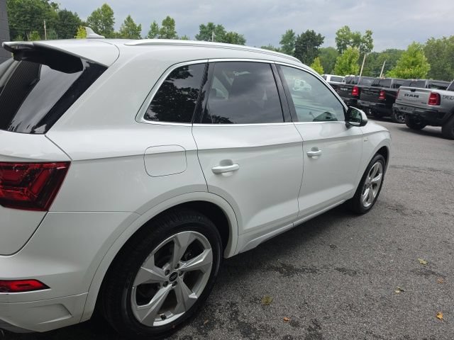 Used 2022 Audi Q5 2.0T Premium Plus w/ Premium Plus Package AWD/4WD image 5