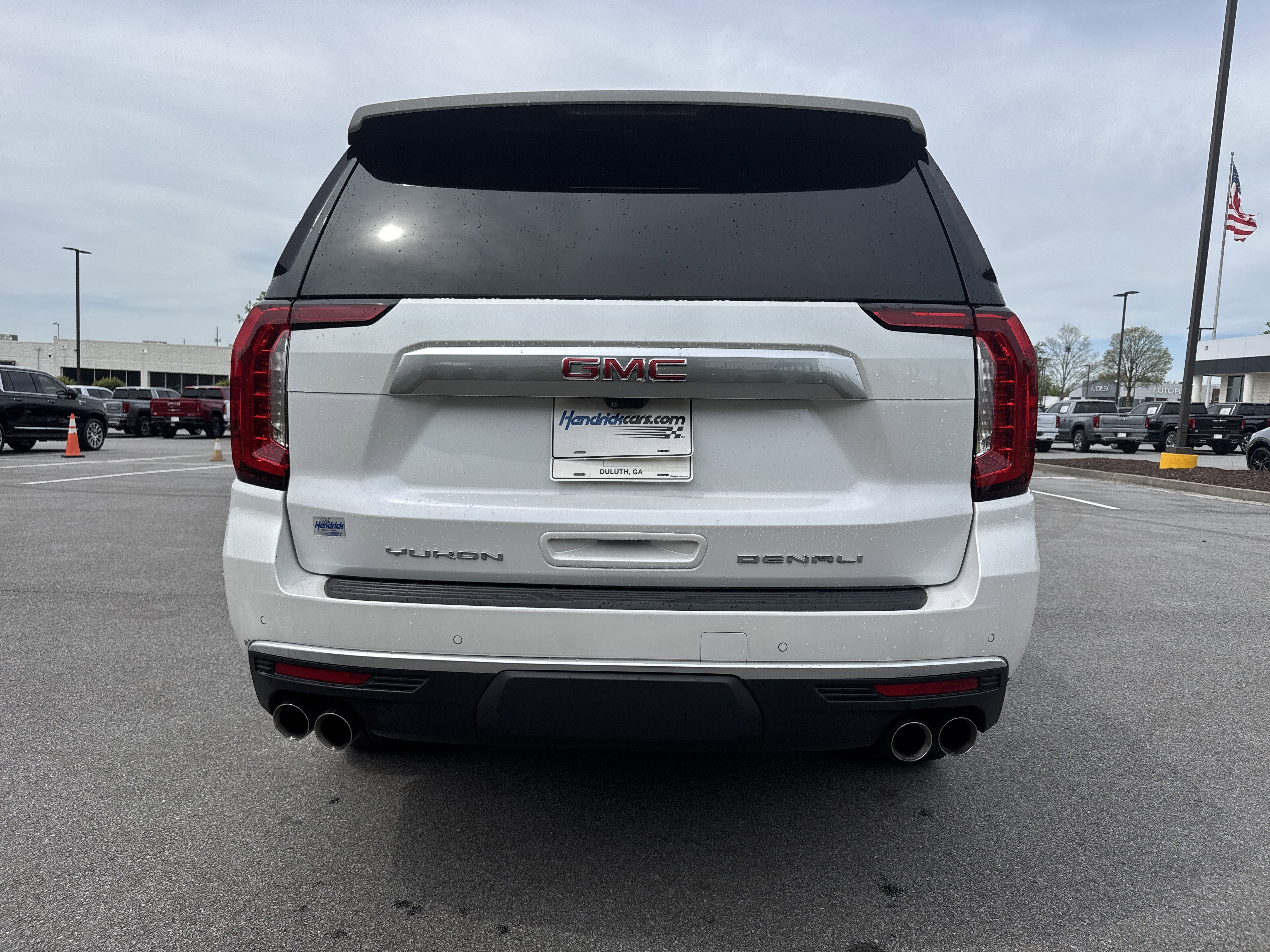 Used 2024 GMC Yukon Denali w/ Advanced Technology Package image 9