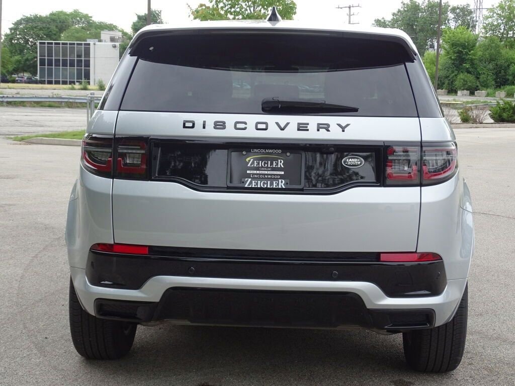 Used 2022 Land Rover Discovery Sport S R-Dynamic image 17