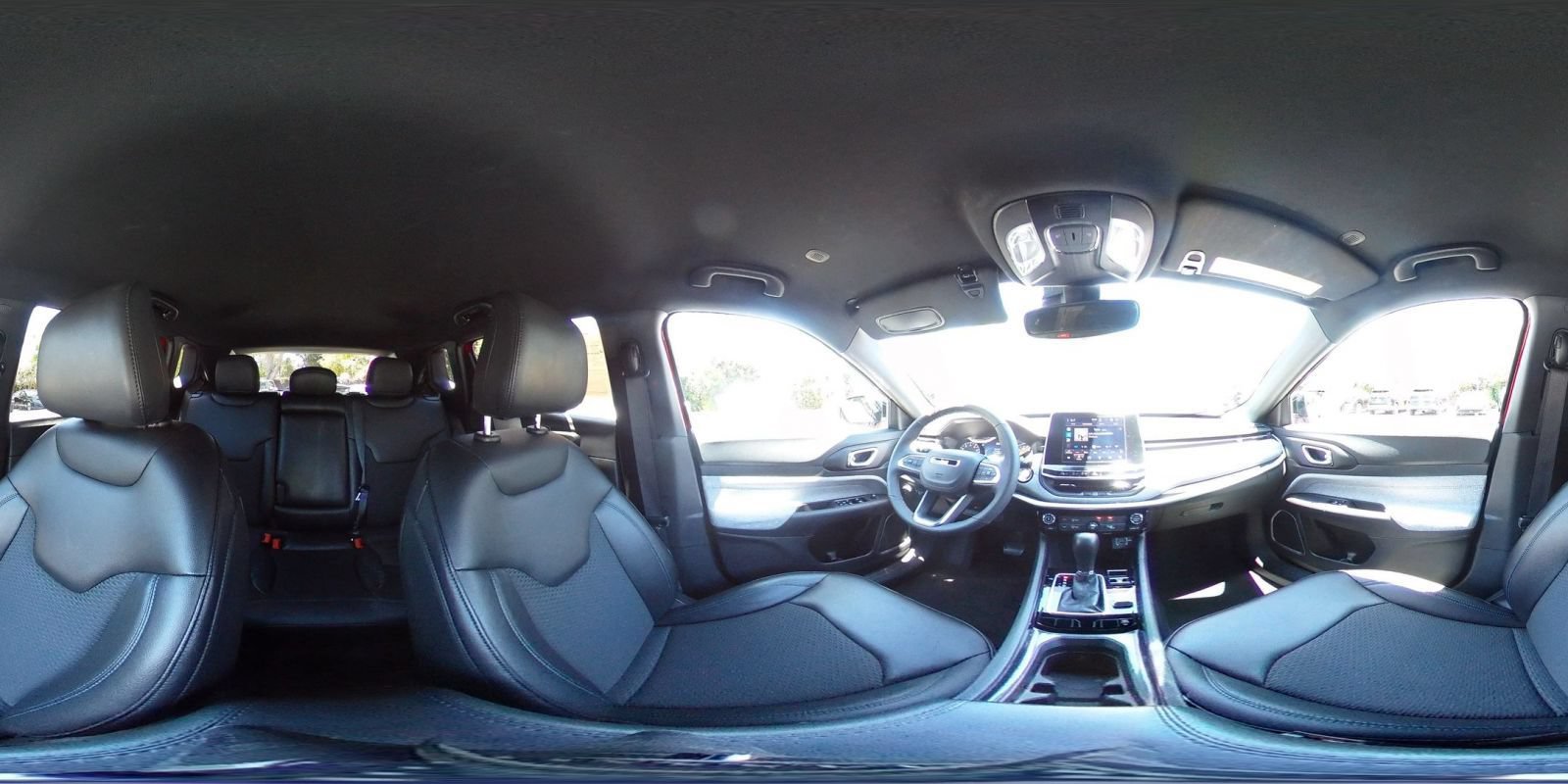 Used 2025 Jeep Compass Latitude AWD/4WD image 41