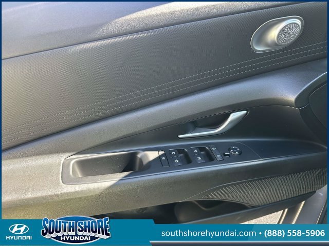Certified 2021 Hyundai Elantra SEL FWD image 17