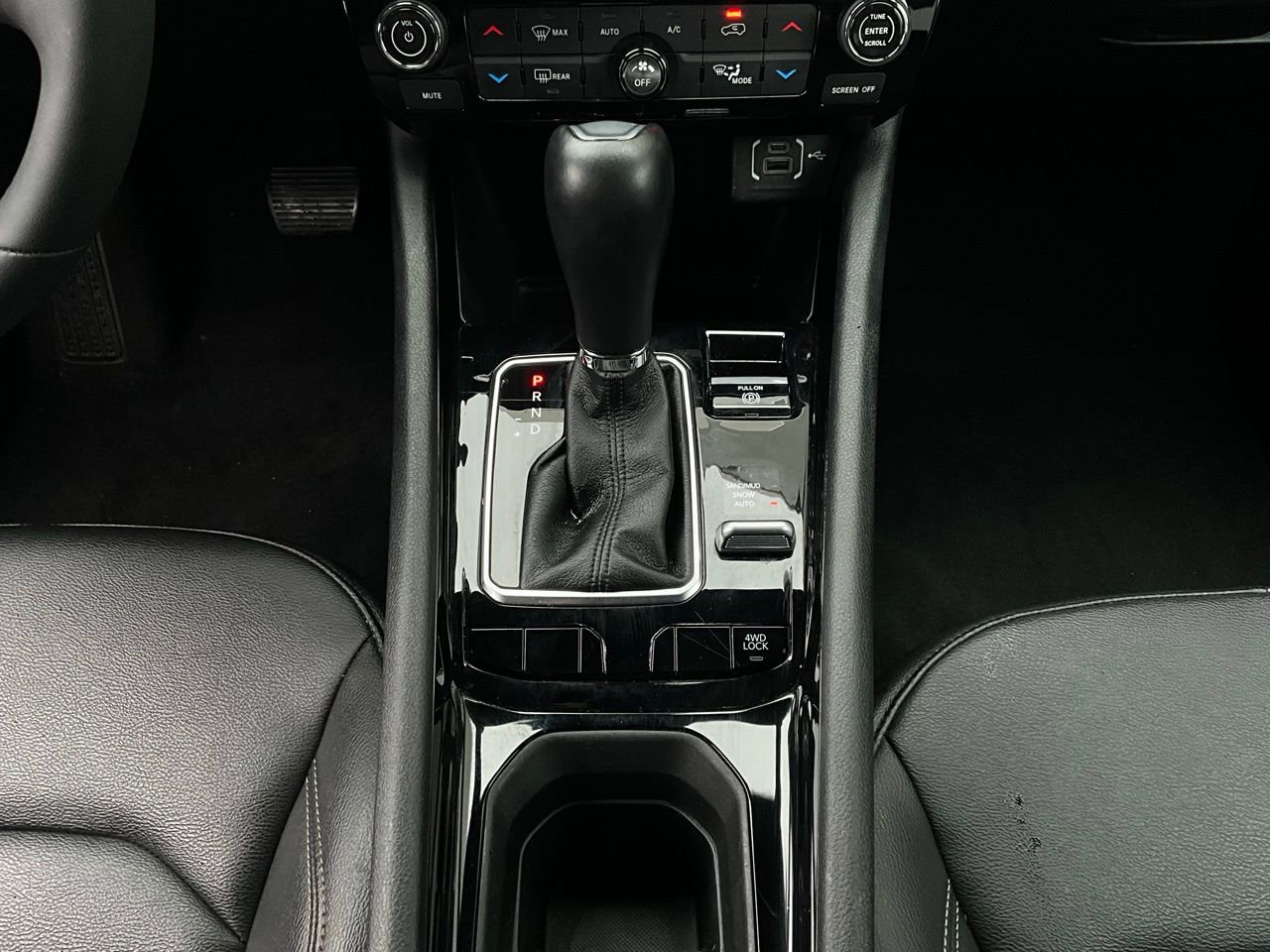 Used 2025 Jeep Compass Limited image 15