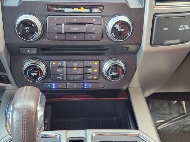 Used 2018 Ford F150 King Ranch w/ Equipment Group 601A Luxury AWD/4WD image 21