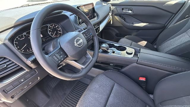 New 2026 Nissan Rogue SV w/ Cold Weather Package AWD/4WD image 10