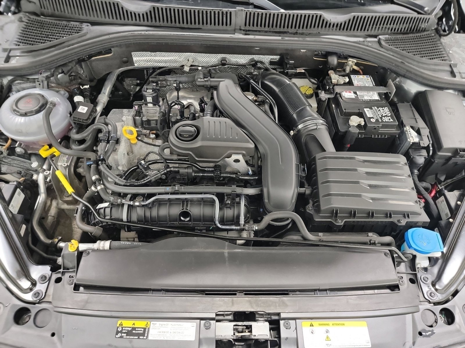 Used 2024 Volkswagen Jetta SE FWD image 25