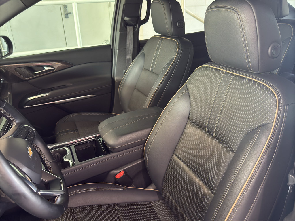 Used 2025 Chevrolet Traverse High Country image 13