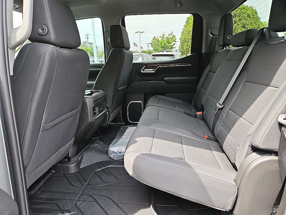 New 2026 Chevrolet Silverado 1500 LT w/ Z71 Off-Road Package AWD/4WD image 11