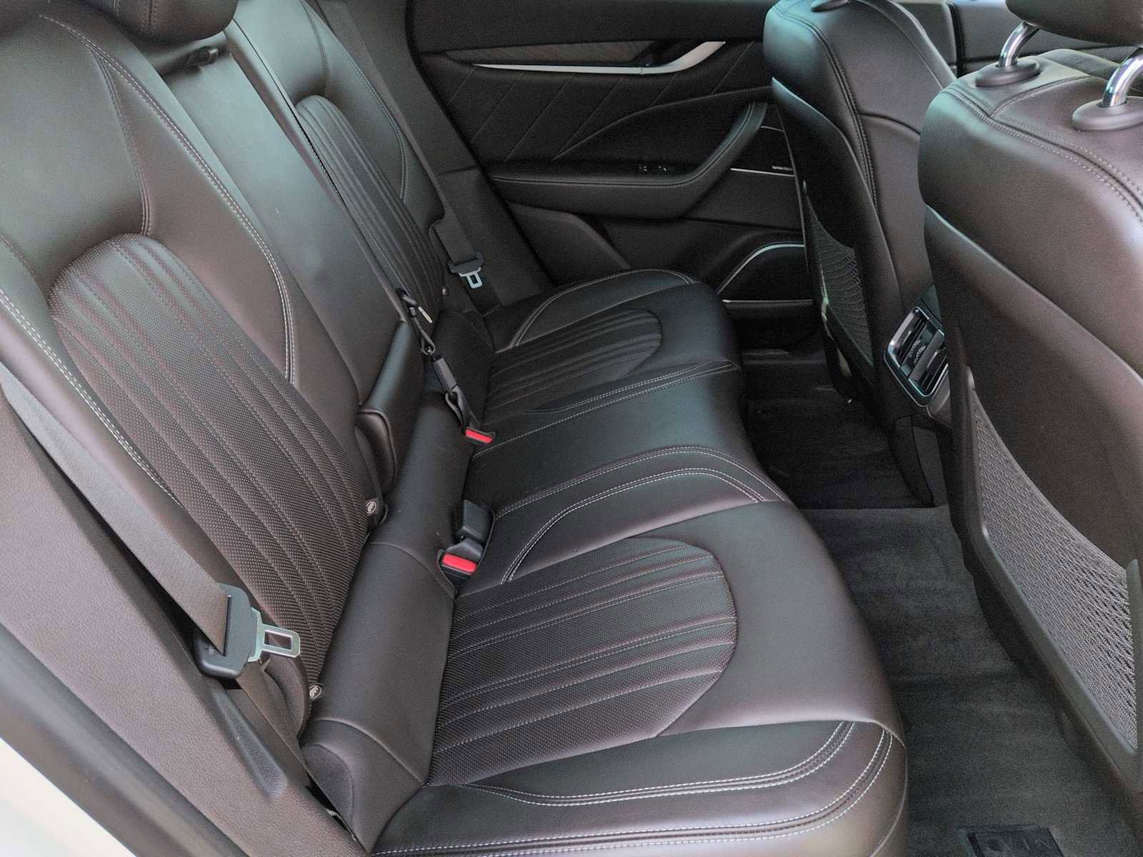 Used 2019 Maserati Levante S GranLusso image 21