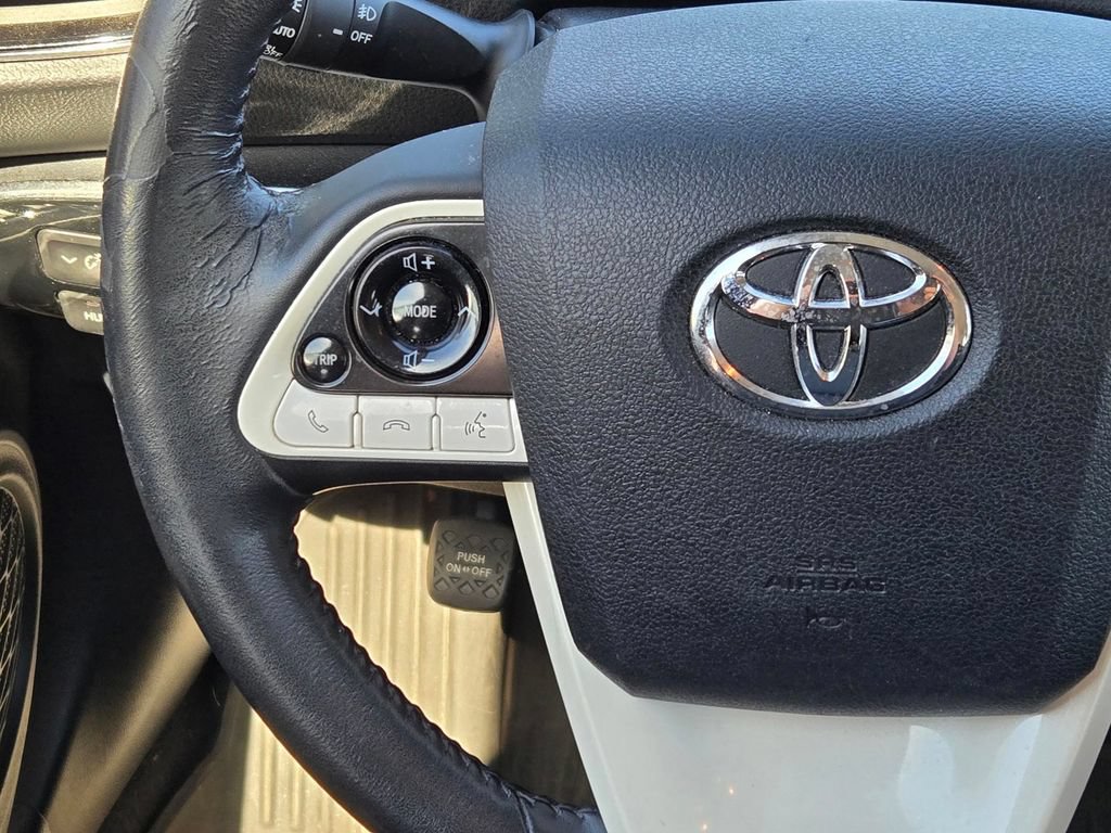 Used 2018 Toyota Prius Prime Advanced FWD image 15