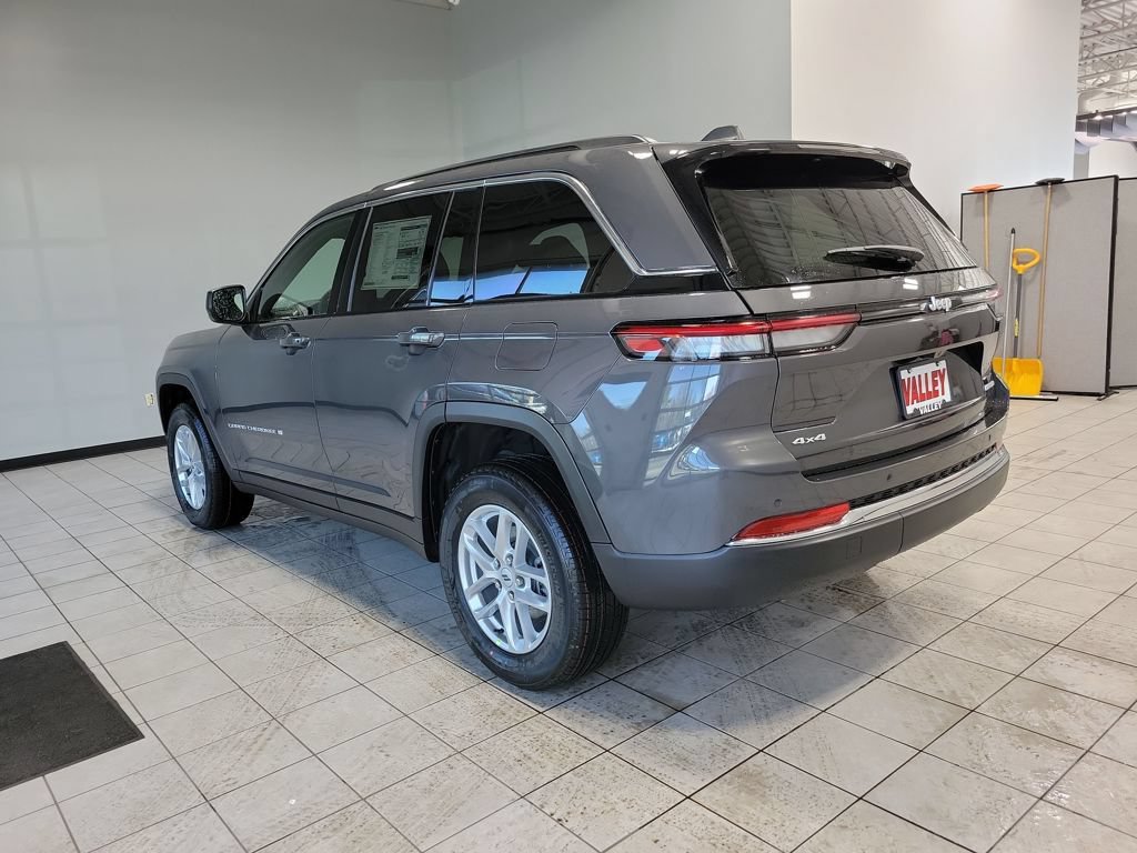 New 2026 Jeep Grand Cherokee Laredo X AWD/4WD image 7