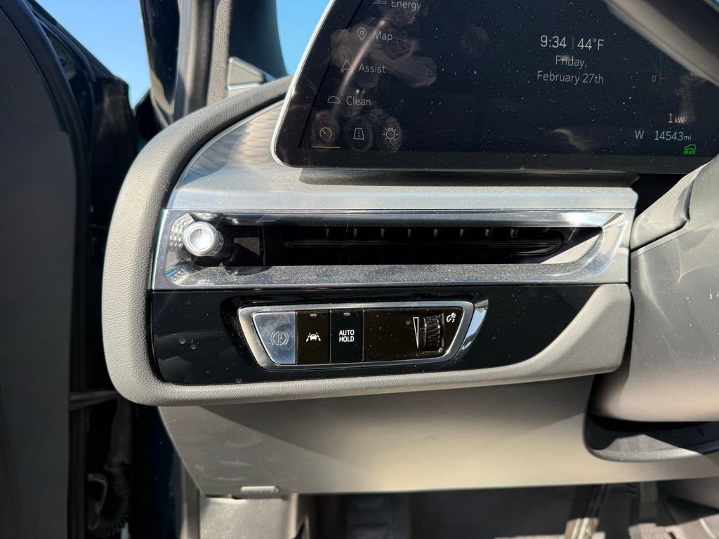 Certified 2024 Cadillac Lyriq Luxury w/ LPO, Floor Liner Package image 21