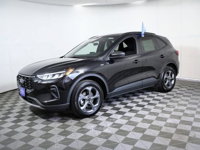 Certified 2025 Ford Escape ST-Line AWD/4WD image 5