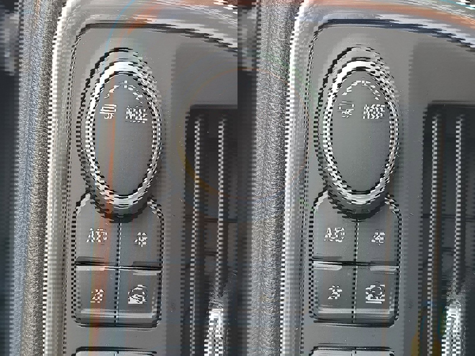 Used 2022 Chevrolet Silverado 1500 LTZ image 26