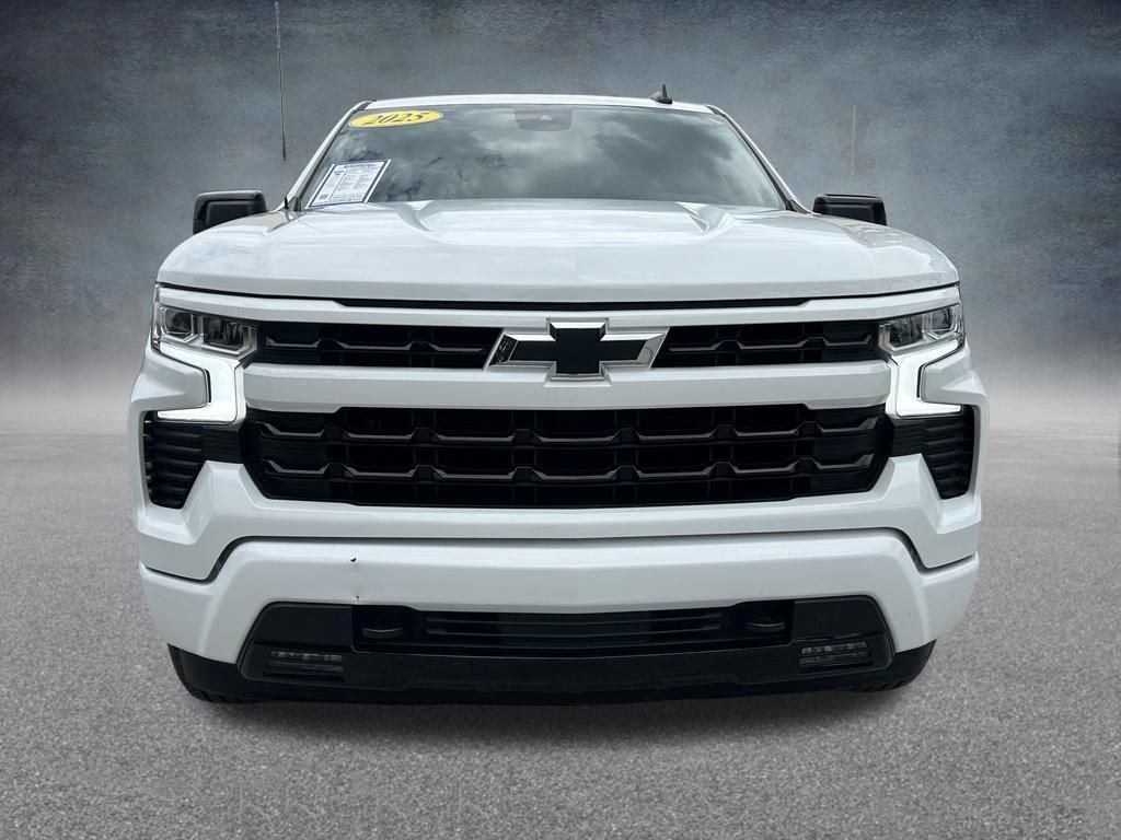 Used 2025 Chevrolet Silverado 1500 RST RWD image 2