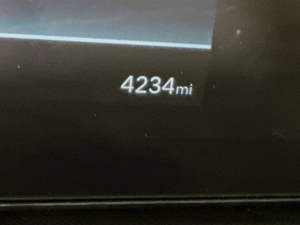 Used 2025 Hyundai Santa Fe SE image 4