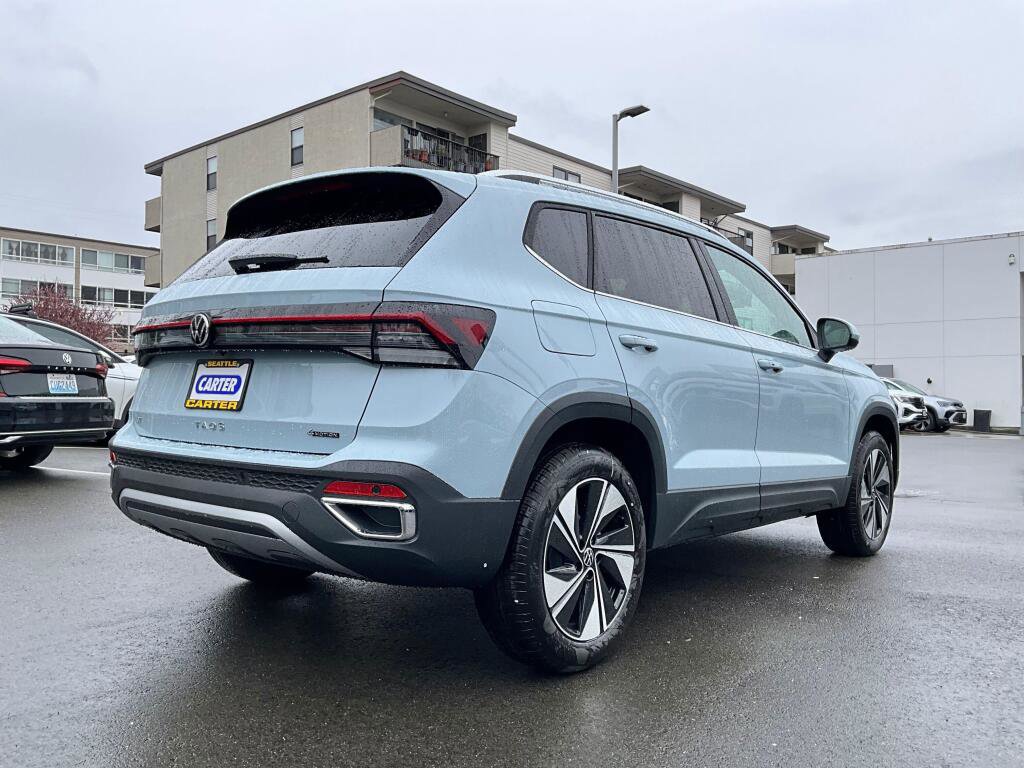 New 2026 Volkswagen Taos SE image 8