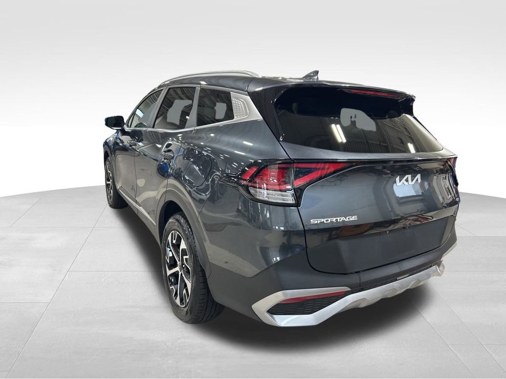 Certified 2023 Kia Sportage EX image 9