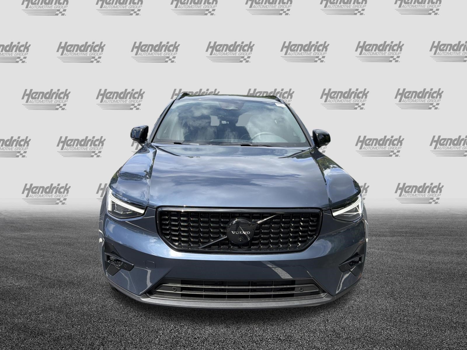 New 2026 Volvo XC40 B5 Ultra w/ Protection Package Premier AWD/4WD image 3