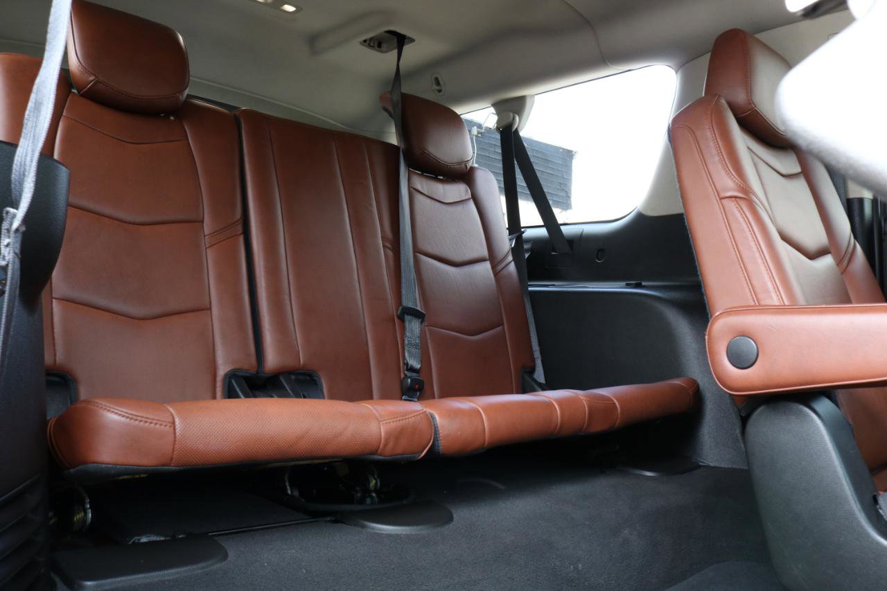 Used 2018 Cadillac Escalade ESV Luxury AWD/4WD image 52