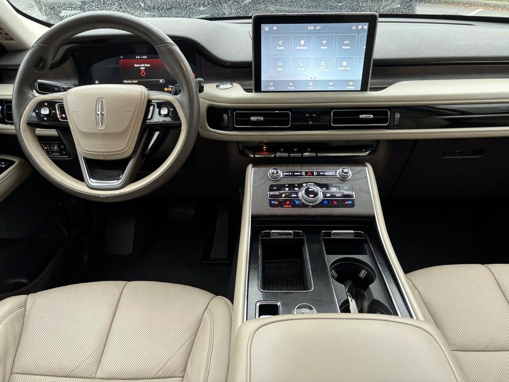 Used 2020 Lincoln Aviator Reserve w/ Equipment Group 201A image 29