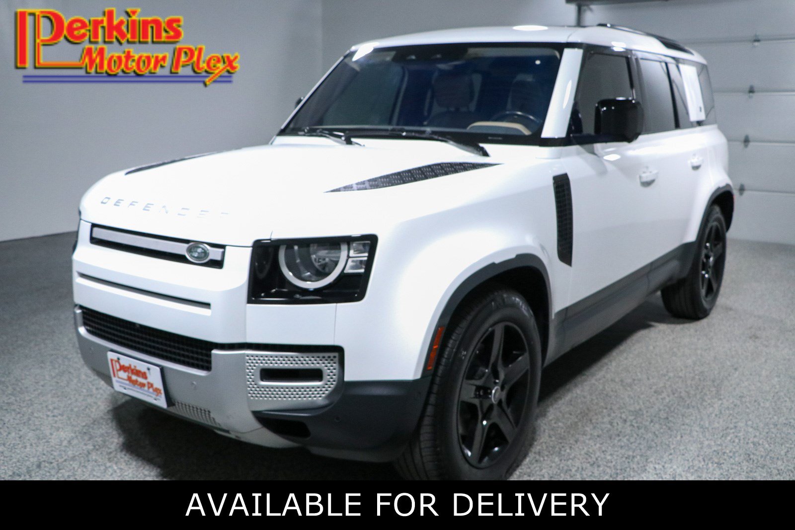 Used 2020 Land Rover Defender 110 S AWD/4WD image 1